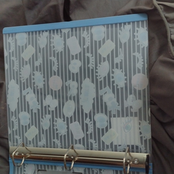 Binder - Picture 2 of 2